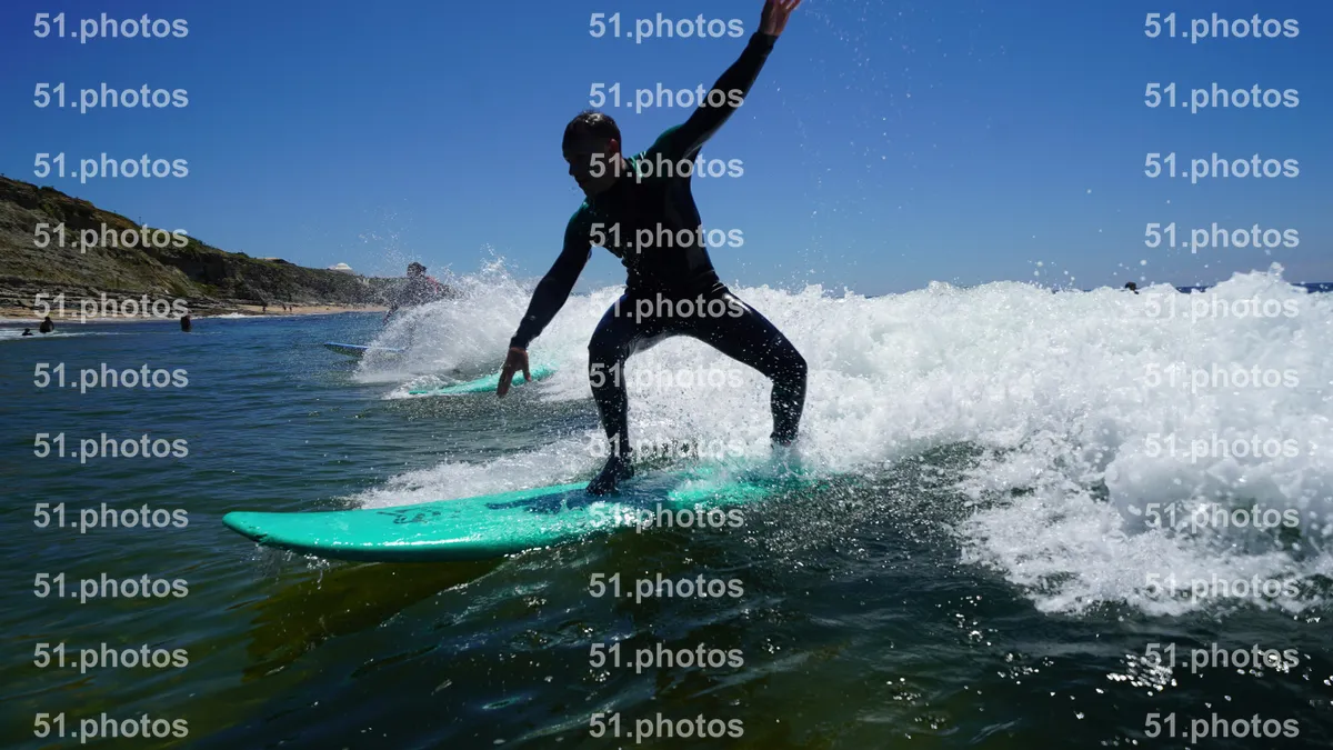 Surfing shot by Lars Van der Veen in Matadouro