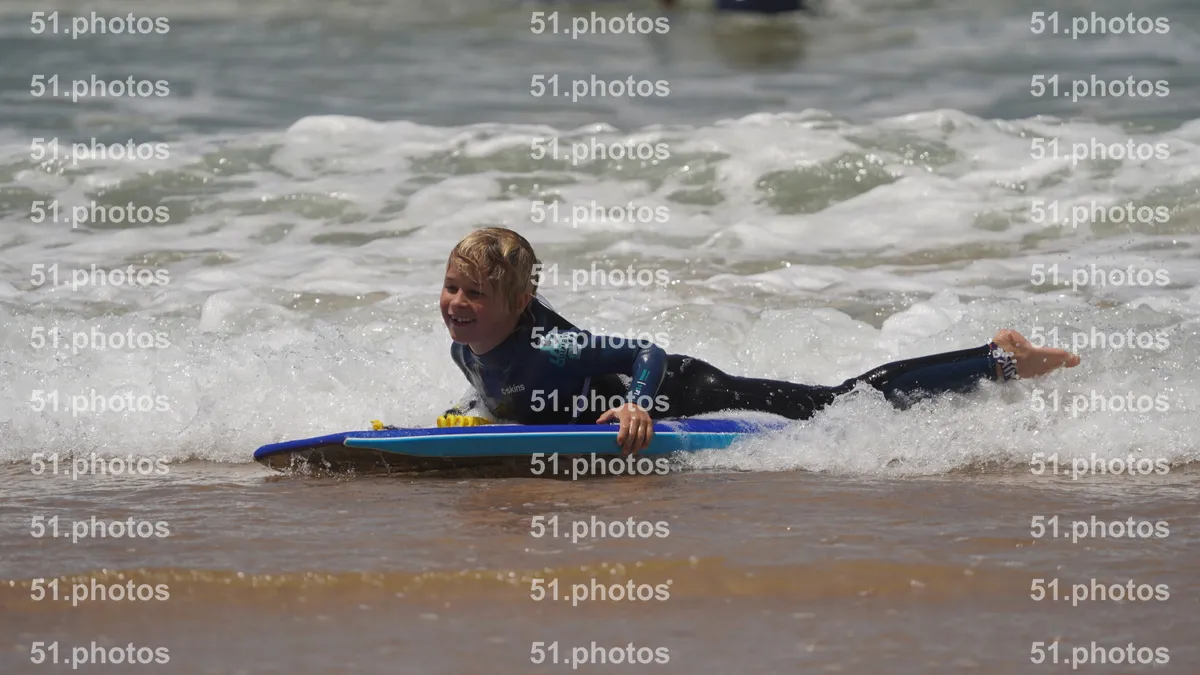 Surfing shot by Lars Van der Veen in Furnas