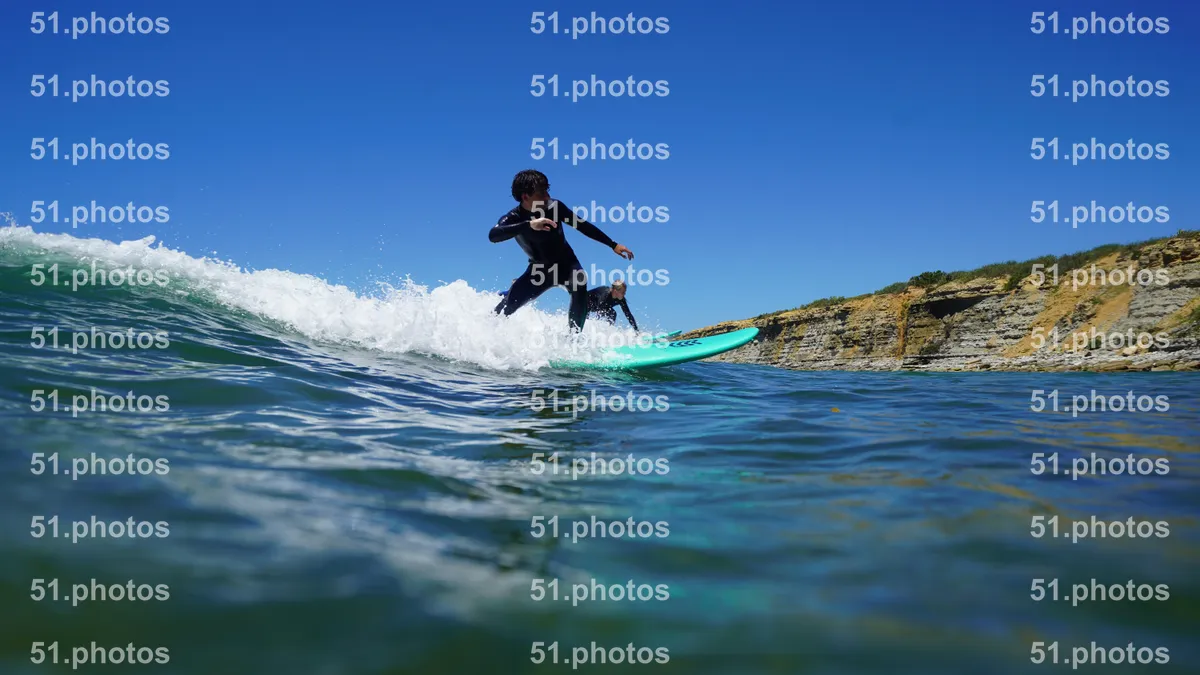 Surfing shot by Lars Van der Veen in Matadouro