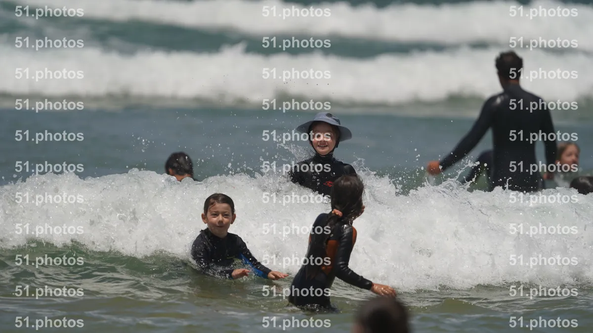 Surfing shot by Lars Van der Veen in Furnas