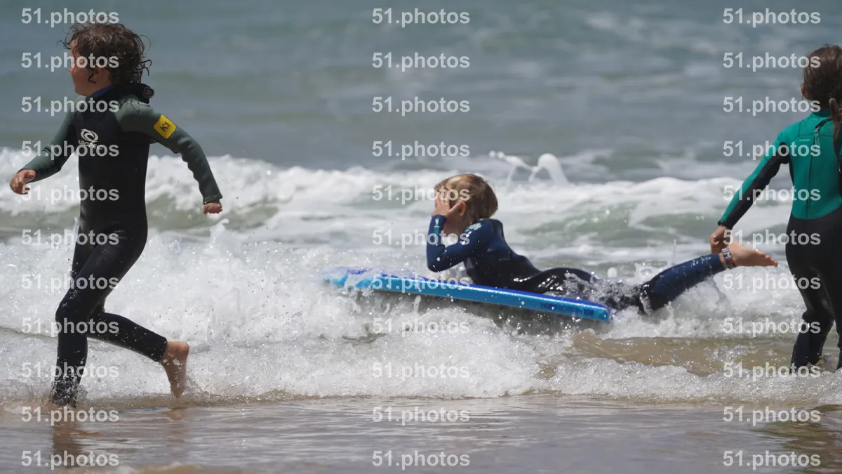 Surfing shot by Lars Van der Veen in Furnas
