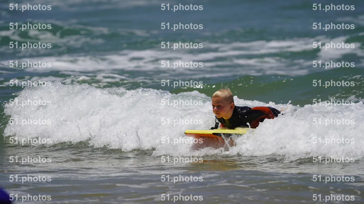 Surfing shot by Lars Van der Veen in Furnas