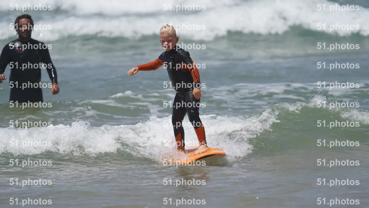 Surfing shot by Lars Van der Veen in Furnas