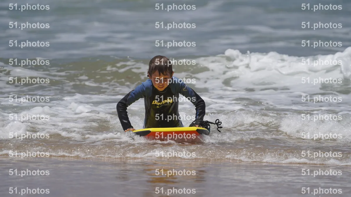 Surfing shot by Lars Van der Veen in Furnas