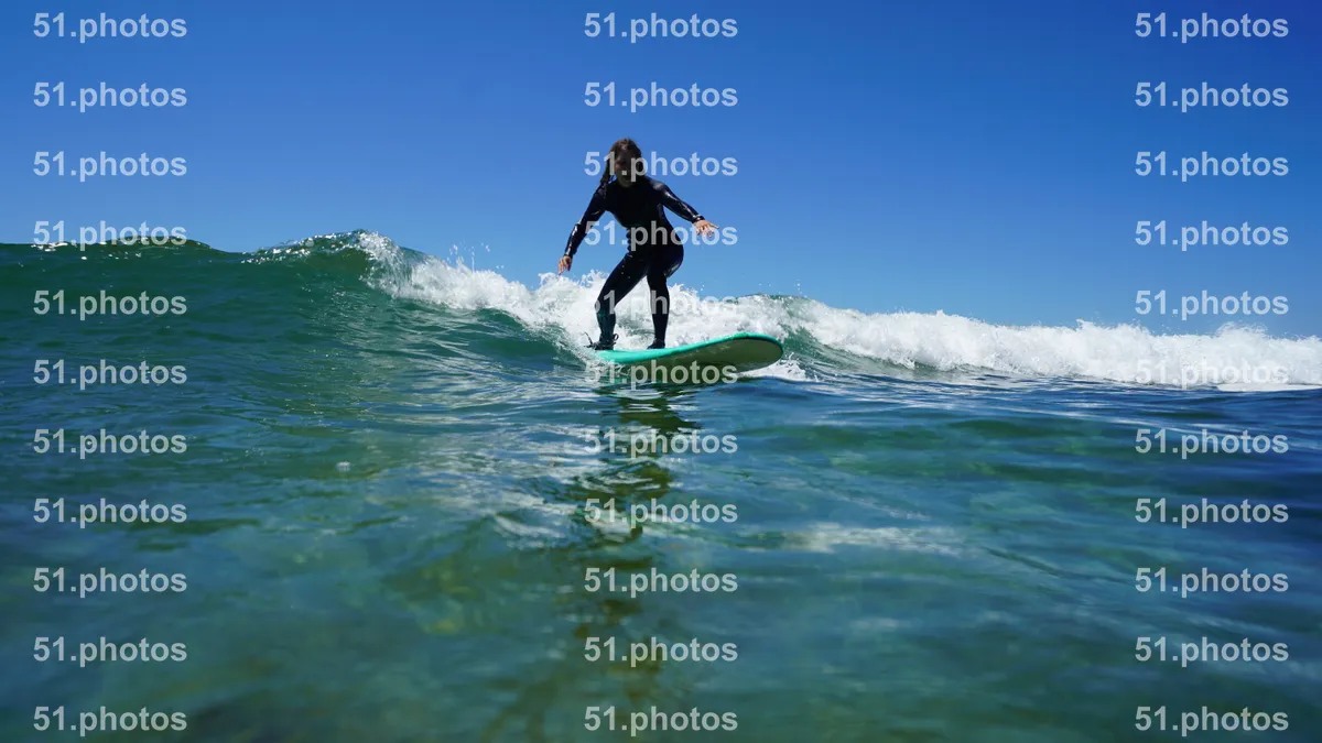 Surfing shot by Lars Van der Veen in Matadouro