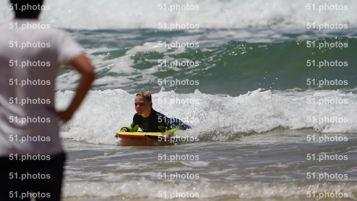 Surfing shot by Lars Van der Veen in Furnas