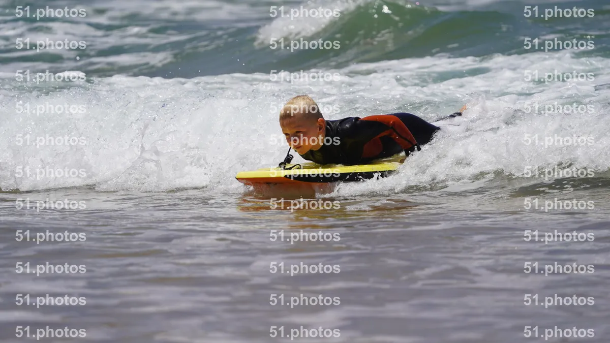 Surfing shot by Lars Van der Veen in Furnas