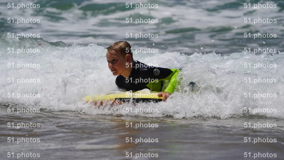 Surfing shot by Lars Van der Veen in Furnas