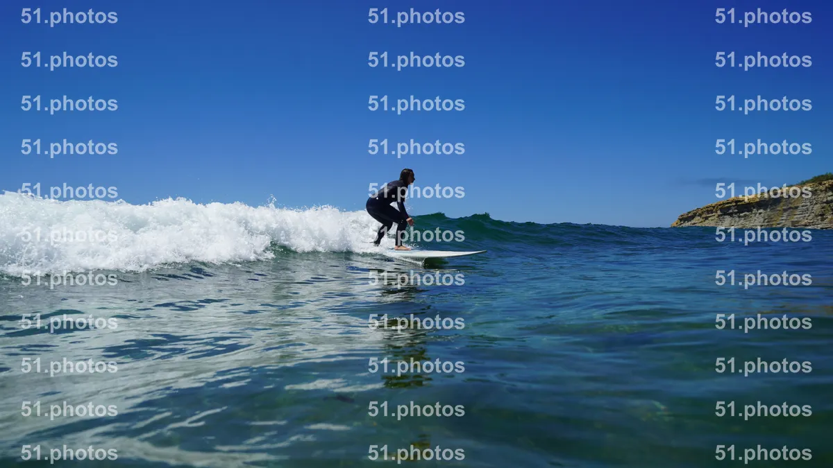 Surfing shot by Lars Van der Veen in Matadouro