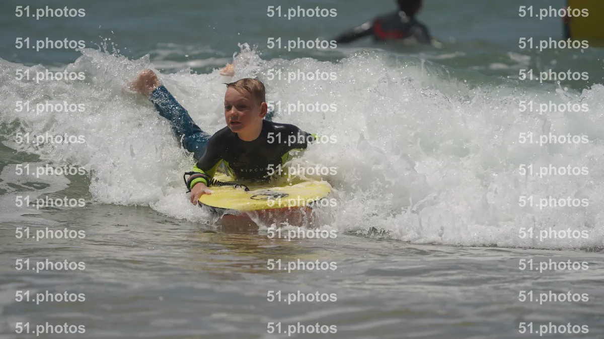 Surfing shot by Lars Van der Veen in Furnas