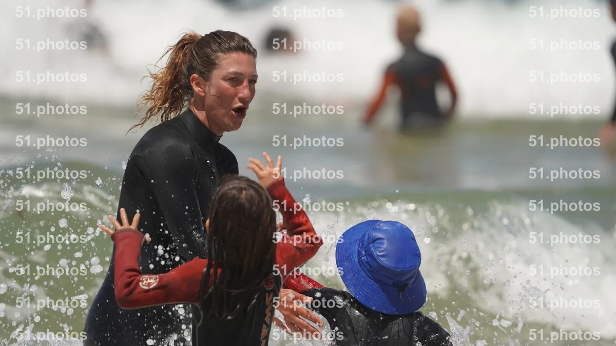 Surfing shot by Lars Van der Veen in Furnas