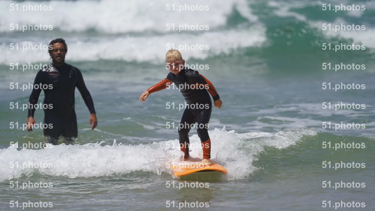 Surfing shot by Lars Van der Veen in Furnas