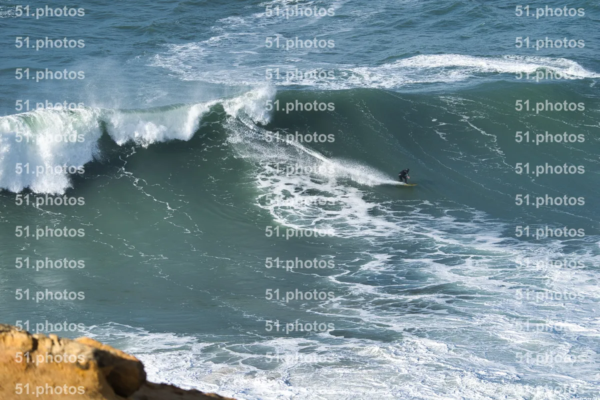 Surfing shot by Lars Van der Veen in Praia Norte