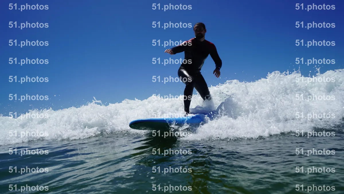 Surfing shot by Lars Van der Veen in Matadouro