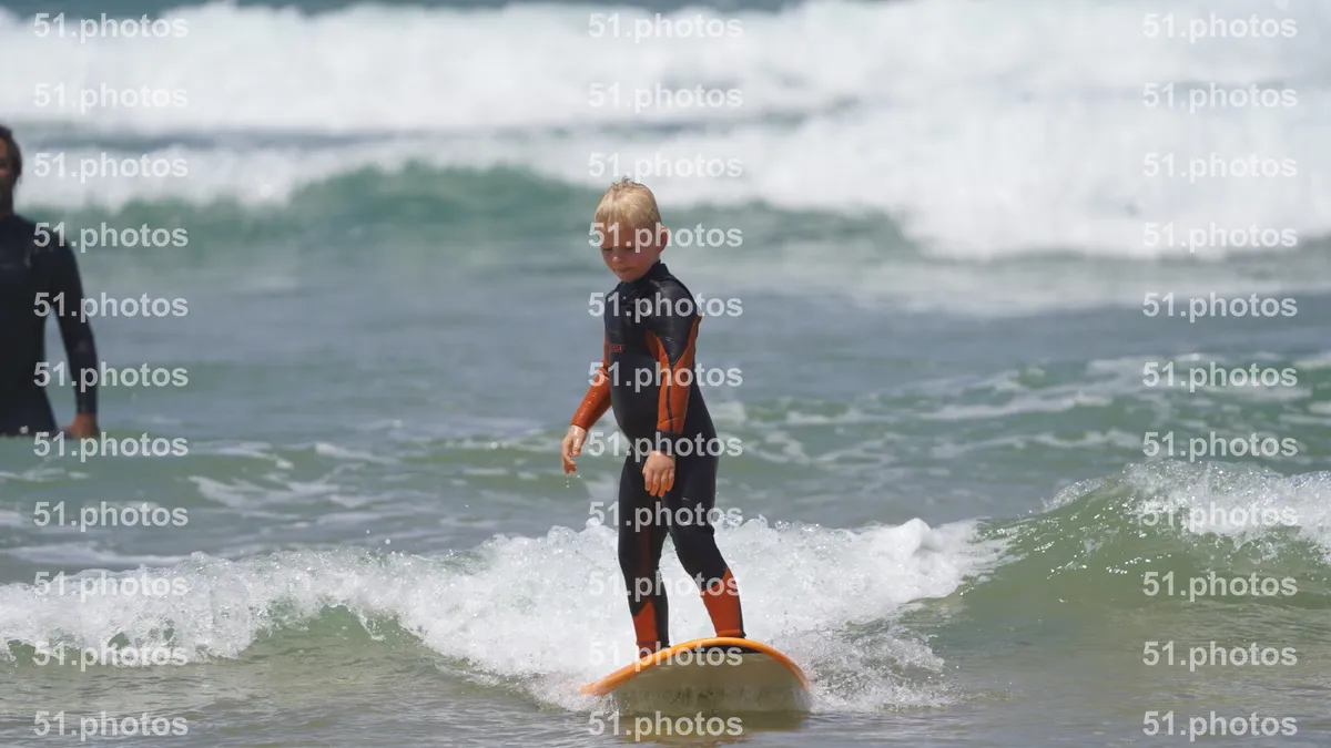 Surfing shot by Lars Van der Veen in Furnas