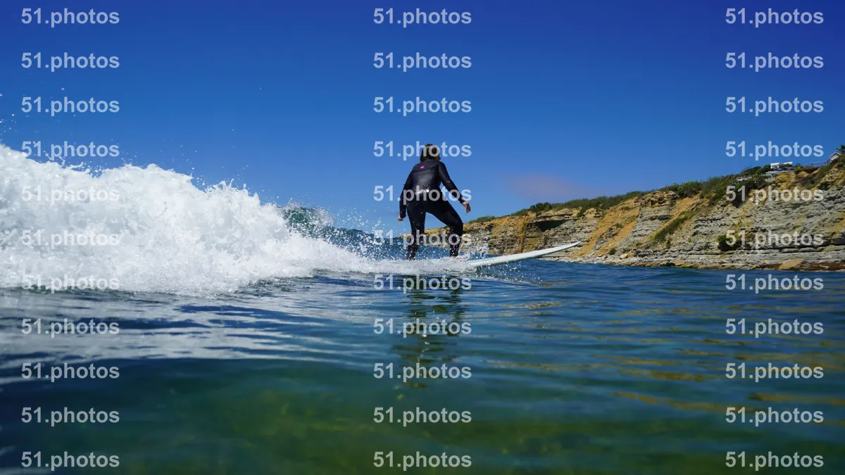 Surfing shot by Lars Van der Veen in Matadouro