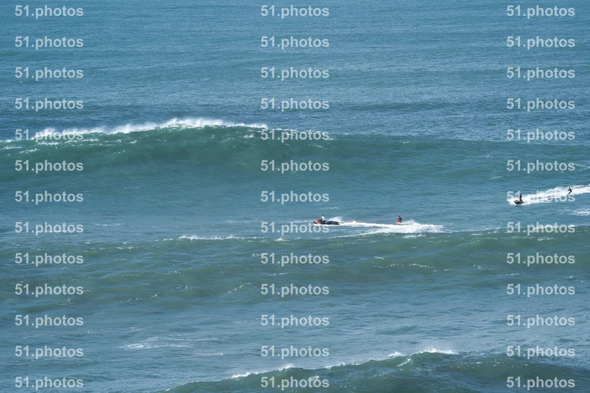 Surfing shot by Lars Van der Veen in Praia Norte