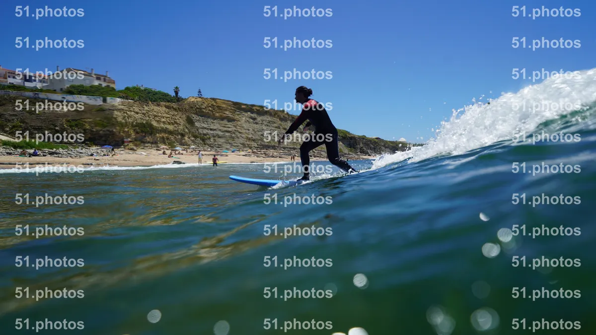 Surfing shot by Lars Van der Veen in Matadouro