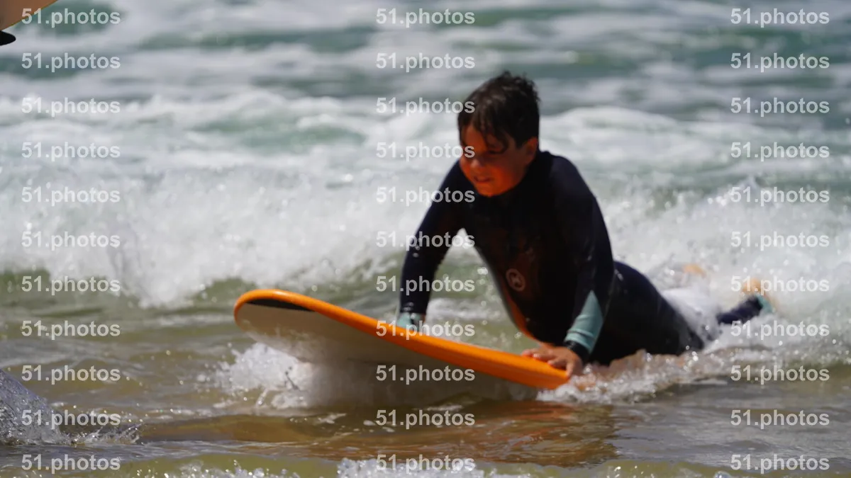 Surfing shot by Lars Van der Veen in Furnas