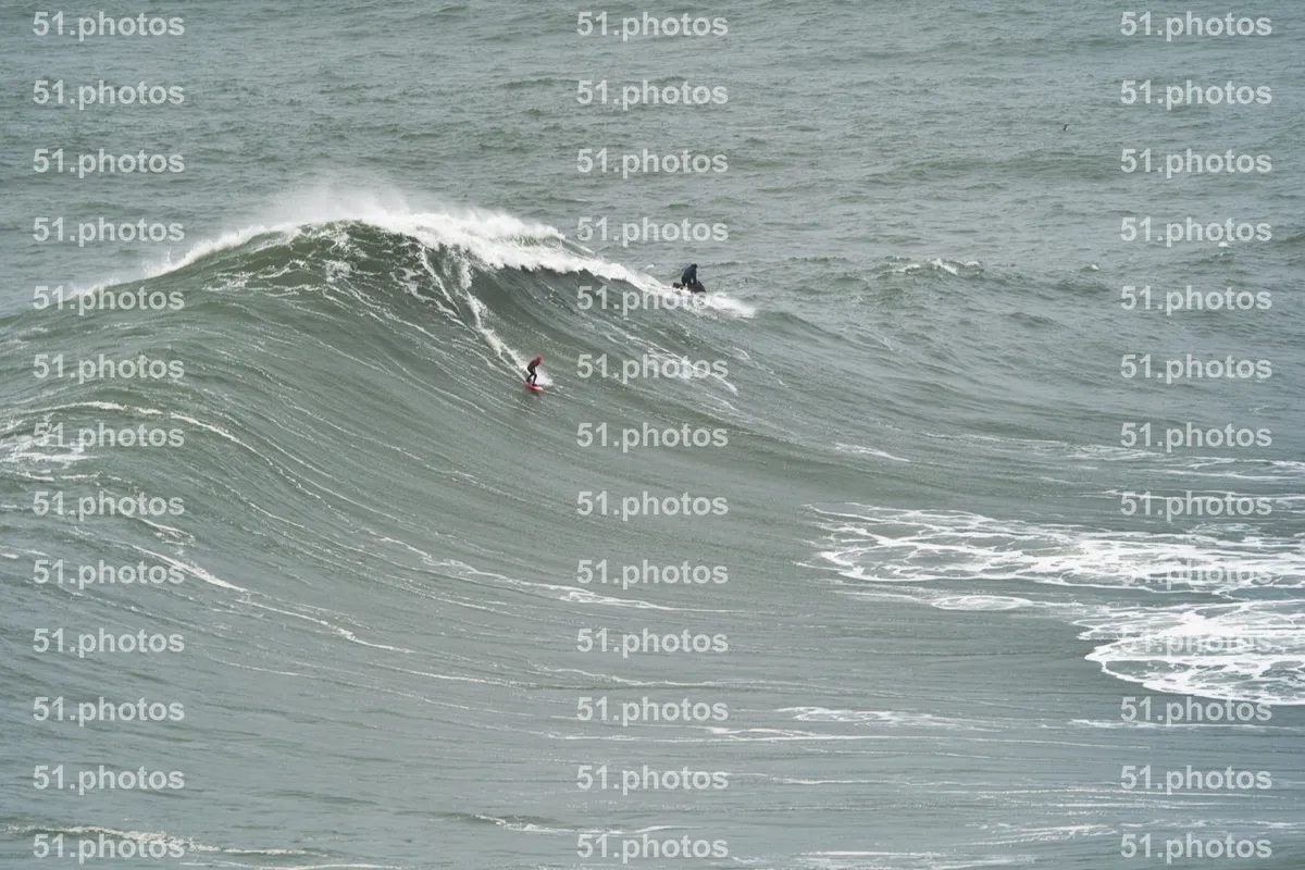Surfing shot by Lars Van der Veen in Praia Norte