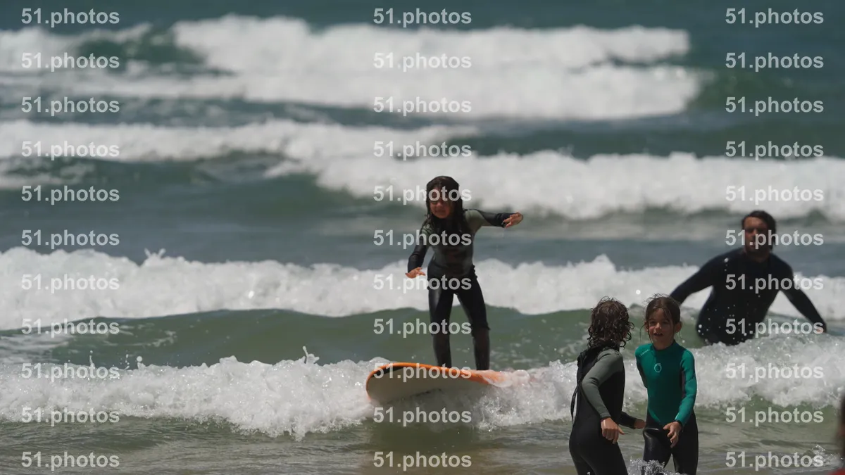 Surfing shot by Lars Van der Veen in Furnas