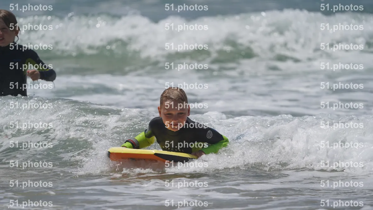 Surfing shot by Lars Van der Veen in Furnas